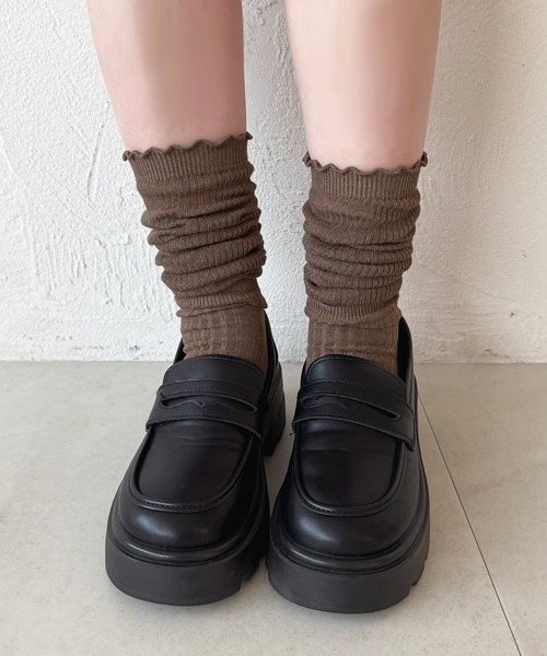 apres jour（アプレジュール）の「【apres jour×ARIAZ】ルーズソックス（ソックス/靴下・レディース・アイボリー/ブラック/ダークブラウン/ベージュ/グレー系その他・FREE）」の4枚目の写真