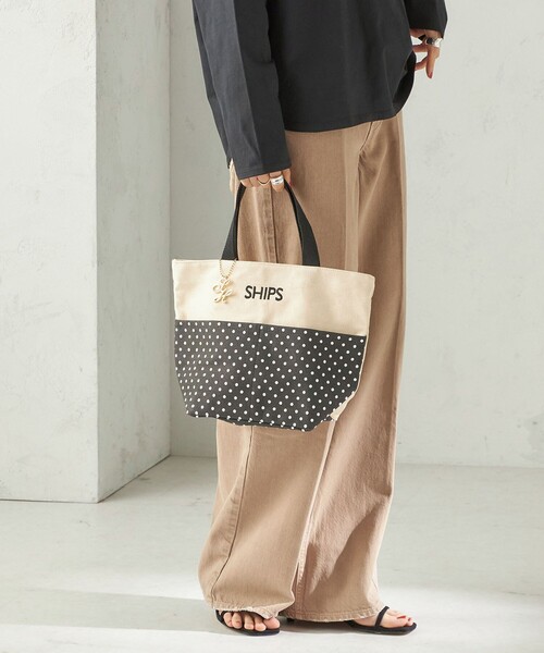 SHIPS（シップス）の「チャーム付き ポケット トート バッグ（トートバッグ・レディース・グレー/ブラック/ダークグレー・ONE SIZE）」の9枚目の写真