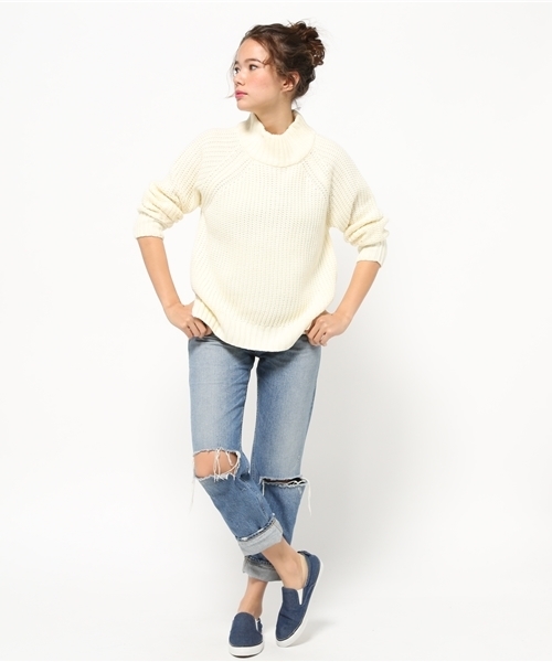 RODEO CROWNS WIDE BOWL（ロデオクラウンズワイドボウル）の「ウネウネ ニット（ニット/セーター・レディース・トップグレー/オフホワイト/ブラウン・SMALL/MEDIUM）」の4枚目の写真