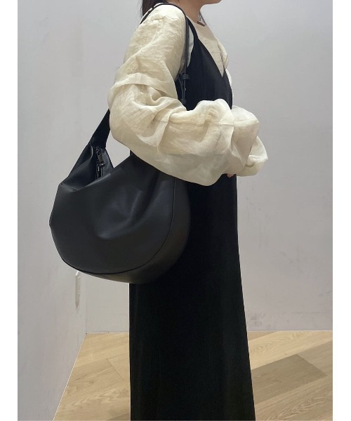 STYLEMIXER（スタイルミキサー）の「【ベストセラー】マンドリンショルダーバッグ（ショルダーバッグ・レディース・ブラウン/ブラック・FREE）」の3枚目の写真