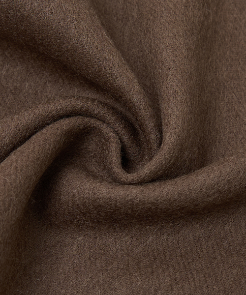 ABAHOUSE(アバハウス)の「ウール×カシミヤ フリンジ マフラー / ON・OFF兼用(マフラー・メンズ・ブラック/ワイン/ライトブラウン/ライトグレー・フリー)」の7枚目の写真