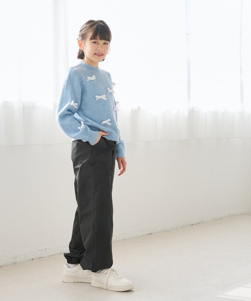 coca(coca)(コカ)の「キッズ サイドハートポケットジョガーパンツ(スウェットパンツ・キッズ・ピンク/チャコール・120/130/140/150)」の4枚目の写真