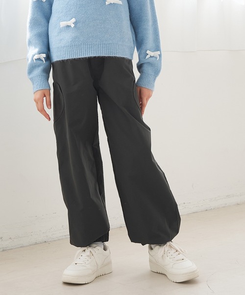 coca(coca)(コカ)の「キッズ サイドハートポケットジョガーパンツ(スウェットパンツ・キッズ・ピンク/チャコール・120/130/140/150)」の8枚目の写真