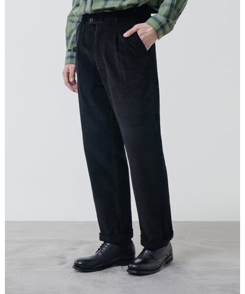DIMITRI BLACK(ディミトリブラック)の「コーデュロイパティグパンツ_ブラック(スラックス・レディース・その他・MEDIUM/X-LARGE/LARGE)」の2枚目の写真