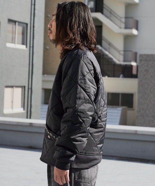 HTC(エイチティーシー)の「HTC/エイチティーシー DICKIES DIAMOND QUILT JACKET 花柄スタッズ ダイヤモンドキルト ジャケット(ブルゾン・メンズ・ブラック・M/L)」の9枚目の写真