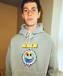 MISTERCHILD（ミスターチャイルド）の「レインボースマイルフードグレー（パーカー）」