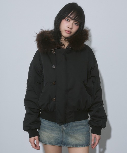 ENVYM(アンビー)の「フード ファー ボア N2B 中綿ブルゾン(ブルゾン・レディース・ブラック/カーキ・FREE)」の7枚目の写真