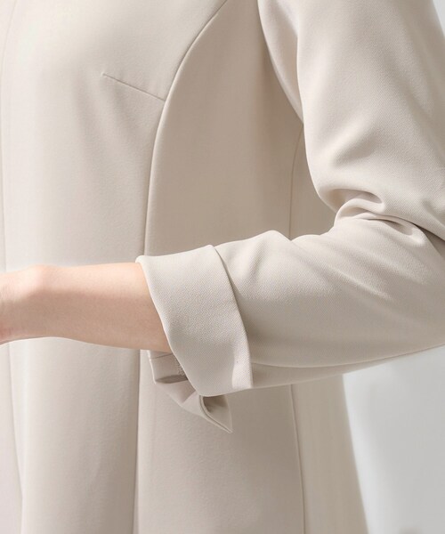 INDIVI（インディヴィ）の「【上品光沢／セレモニー／SETUP可能】スタイルUPワンピース（ワンピース・レディース・ネイビー/ベージュ系5・36/19/15 /13/40/38/05）」の18枚目の写真