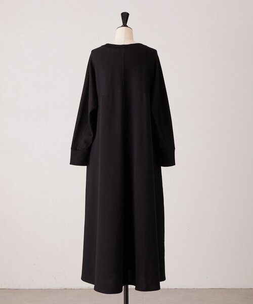 BEARDSLEY（ビアズリー）の「裏毛フレアーワンピース（ワンピース・レディース・ブラック/キャメル・0/1）」の19枚目の写真