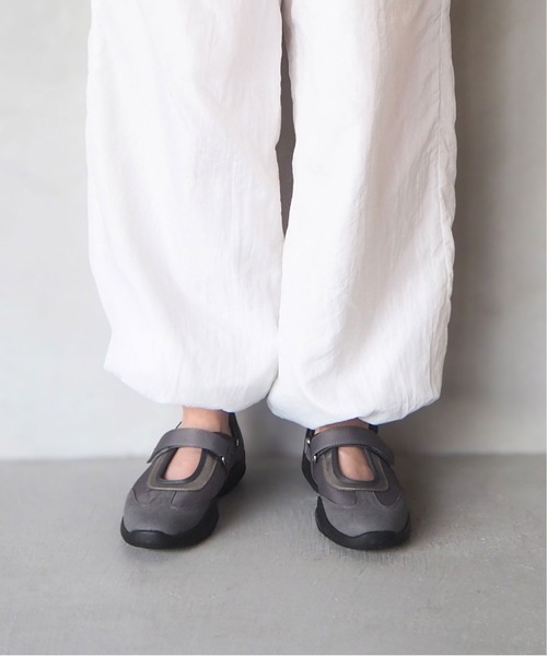 enchanted(エンチャンテッド)の「メリージェーンスニーカー(スニーカー・レディース・グレー/アイボリー/ブラック・23/22.5/25/24/23.5/24.5)」の20枚目の写真