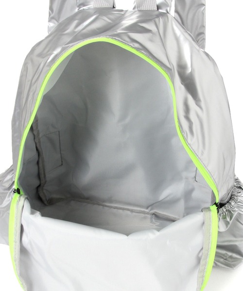 LAKOLE（ラコレ）の「メタルカラーパッカブルリュック / 634916（バックパック/リュック・レディース・その他1/ブラック・FREE）」の15枚目の写真