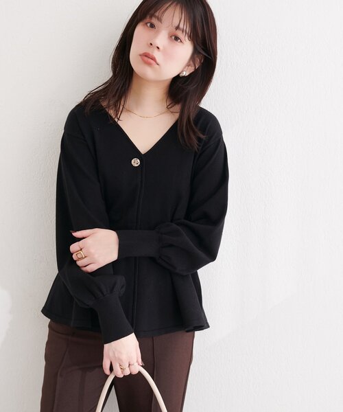 natural couture（ナチュラルクチュール）の「〈osono〉タックペプラムニット（ニット/セーター・レディース・ラベンダー/ネイビー/オフホワイト/ブラック・FREE）」の10枚目の写真