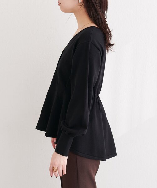 natural couture（ナチュラルクチュール）の「〈osono〉タックペプラムニット（ニット/セーター・レディース・ラベンダー/ネイビー/オフホワイト/ブラック・FREE）」の14枚目の写真