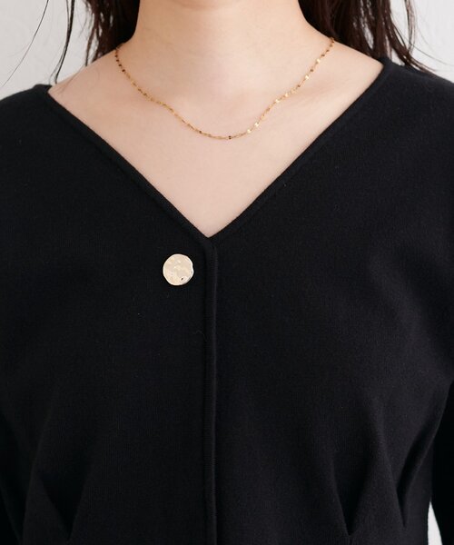 natural couture（ナチュラルクチュール）の「〈osono〉タックペプラムニット（ニット/セーター・レディース・ラベンダー/ネイビー/オフホワイト/ブラック・FREE）」の16枚目の写真