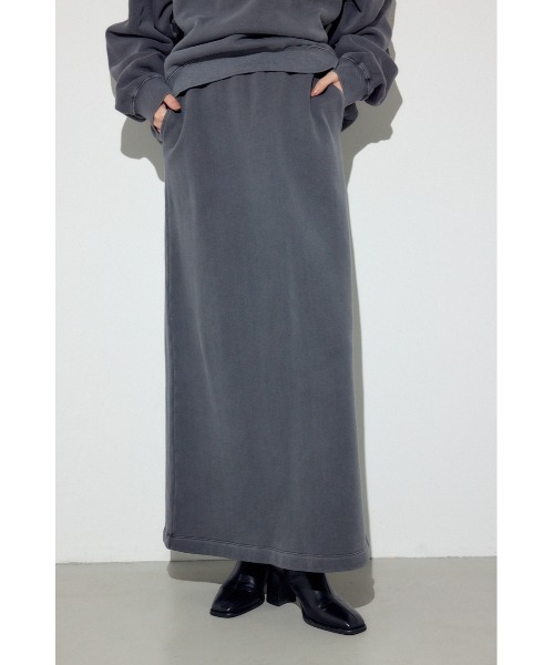 AZUL by moussy（アズールバイマウジー）の「ピグメント起毛裏毛Iラインスカート（スカート・レディース・ベージュ/ライトブラック・MEDIUM/SMALL）」の8枚目の写真
