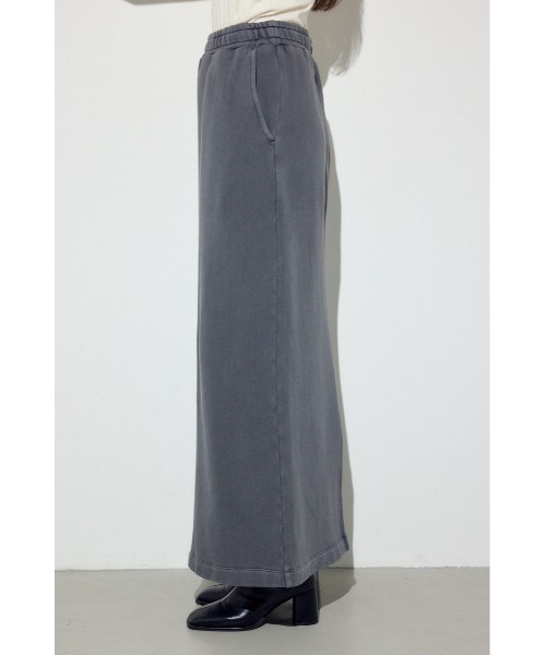 AZUL by moussy（アズールバイマウジー）の「ピグメント起毛裏毛Iラインスカート（スカート・レディース・ベージュ/ライトブラック・MEDIUM/SMALL）」の12枚目の写真