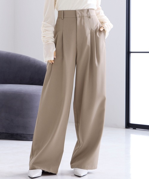 Elishe(エリシェ)の「ツータックワイドパンツ(スラックス・レディース・ベージュ系/アイボリー/チャコールグレー・0/1)」の3枚目の写真