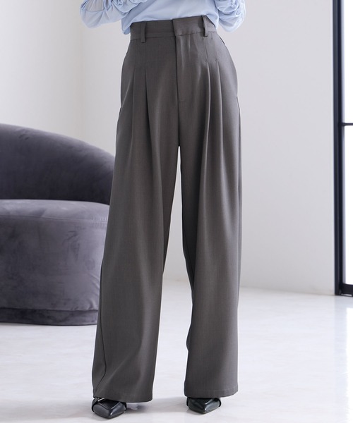 Elishe(エリシェ)の「ツータックワイドパンツ(スラックス・レディース・ベージュ系/アイボリー/チャコールグレー・0/1)」の6枚目の写真