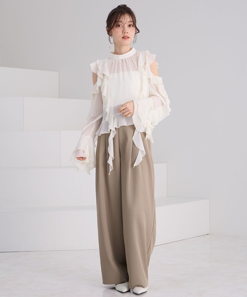 Elishe(エリシェ)の「ツータックワイドパンツ(スラックス・レディース・ベージュ系/アイボリー/チャコールグレー・0/1)」の19枚目の写真