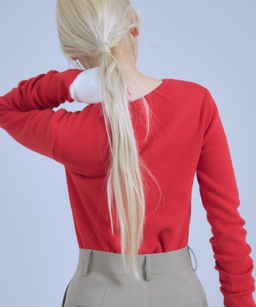 EN NEUME(エンノイム)の「Multi-button 2Way Knit(ニット/セーター・レディース・レッド/アイボリー/ブラック・FREE)」の22枚目の写真