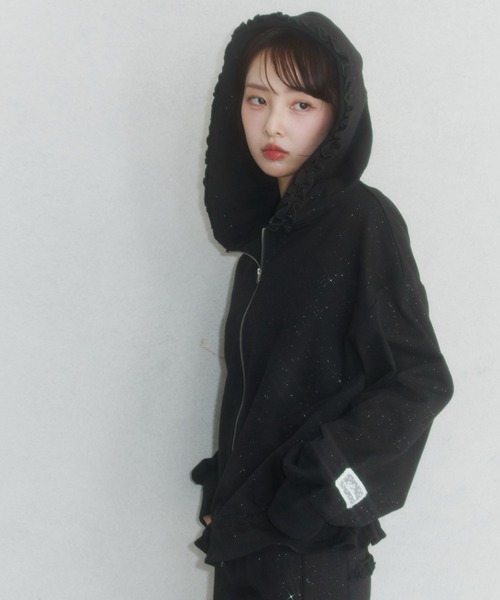 Lallana(ララーナ)の「lame coco frill zip-up hoodie/ラメココフリルジップアップフーディー(パーカー・レディース・グレー/ブラック・FREE)」の18枚目の写真