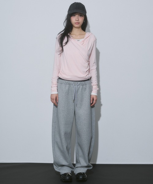 ENVYM(アンビー)の「レイヤード カシュクール フード トップス(Tシャツ/カットソー・レディース・ブラック/グレー/ピンク・FREE)」の22枚目の写真