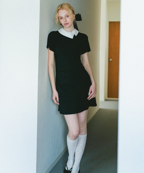 idem(イデム)の「lady classic gather onepiece / デザインカラーギャザーワンピース(ワンピース・レディース・チャコールグレー/ブラック・FREE)」の3枚目の写真