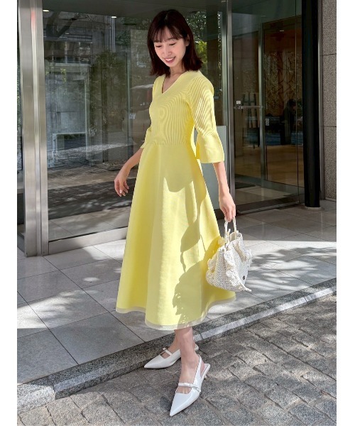 CELFORD（セルフォード）の「【洗える】ベルスリーブホールガーメントワンピース（ワンピース・レディース・その他/イエロー/ネイビー・36/38）」の2枚目の写真