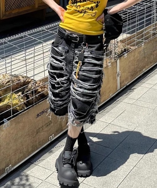 lilful(リルフル)の「【26年春夏新作】クラッシュダメージ加工七分丈ハーフデニムパンツ(デニムパンツ・メンズ・ブラック・M)」の14枚目の写真