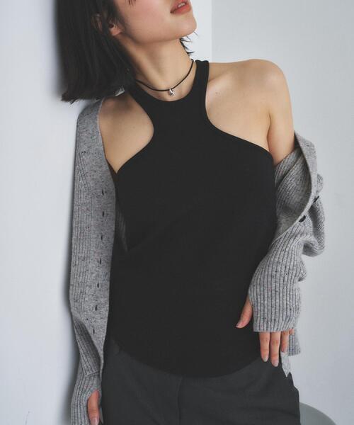 CODE A(コードエー)の「【Re】design cut tank(タンクトップ・レディース・ホワイト/ブラック・00)」の1枚目の写真