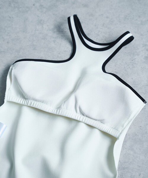 CODE A(コードエー)の「【Re】design cut tank(タンクトップ・レディース・ホワイト/ブラック・00)」の8枚目の写真