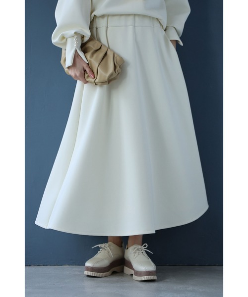 cawaii(カワイイ)の「日常に馴染むエレガント。フレアラインミディアムスカート(スカート・レディース・ネイビー/アイボリー・L~LL/S~M)」の14枚目の写真