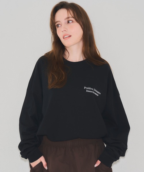 EMMA NOVEMBER (エマノーヴェンバー)の「Embroidery ビッグシルエット ロングスリーブ Tシャツ(Tシャツ/カットソー・メンズ・ホワイト/ブラック・2/1)」の10枚目の写真