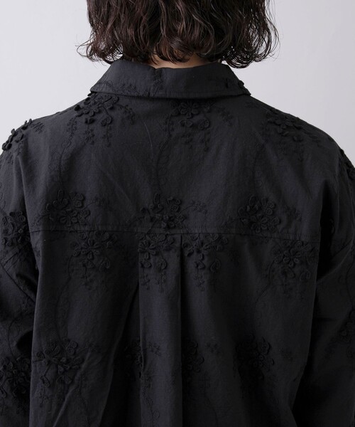 coen(コーエン)の「【再入荷/新色登場】3Dフラワー刺繍 ロングスリーブシャツ(シャツ/ブラウス・レディース・ブラック/ベージュ/ロイヤルブルー・M/L)」の17枚目の写真