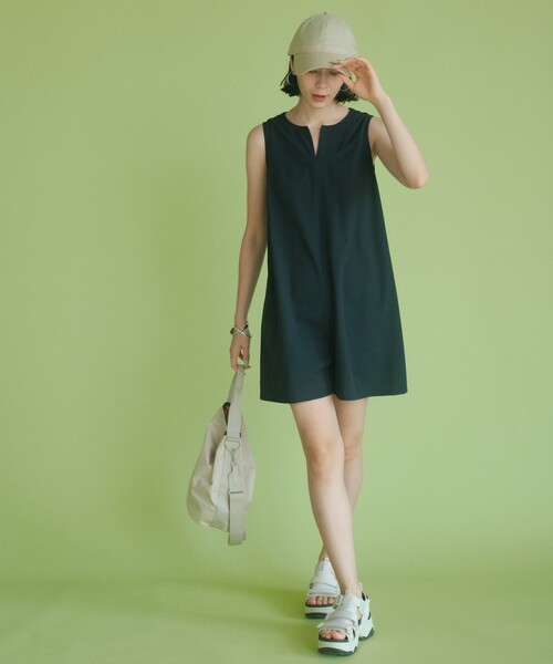 green label relaxing(グリーンレーベルリラクシング)の「Aライン オールインワン スイムウェア / 水着(水着・レディース・ブラック/ダークグレー/ダークブラウン・FREE)」の4枚目の写真