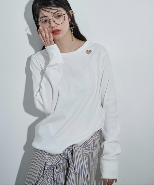 THE YOn（ザヨン）の「ハートパンチングリブロンT（Tシャツ/カットソー・レディース・イエロー/ブラウン/ブラック/オフホワイト・FREE）」の21枚目の写真