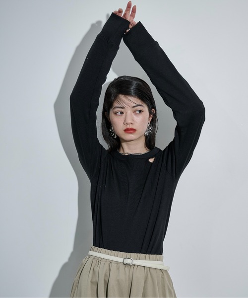 THE YOn（ザヨン）の「ハートパンチングリブロンT（Tシャツ/カットソー・レディース・イエロー/ブラウン/ブラック/オフホワイト・FREE）」の7枚目の写真