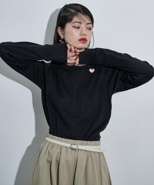 THE YOn（ザヨン）の「ハートパンチングリブロンT（Tシャツ/カットソー・レディース・イエロー/ブラウン/ブラック/オフホワイト・FREE）」の8枚目の写真