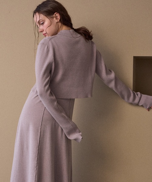 MIELI INVARIANT（ミエリインヴァリアント）の「Layer Cape Ensemble Dress（ワンピース・レディース・ブラック/カーキオリーブ/モカ・FREE）」の9枚目の写真