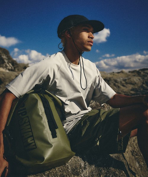 GRIP SWANY(グリップスワニー)の「【GSMB0037】 GS WATERPROOF ROLL TOP(バックパック/リュック・メンズ・カーキ/ブラック・FREE)」の7枚目の写真