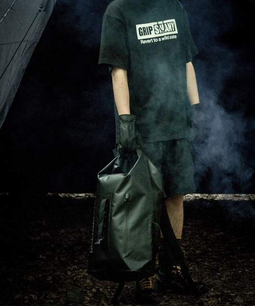 GRIP SWANY(グリップスワニー)の「【GSMB0037】 GS WATERPROOF ROLL TOP(バックパック/リュック・メンズ・カーキ/ブラック・FREE)」の8枚目の写真