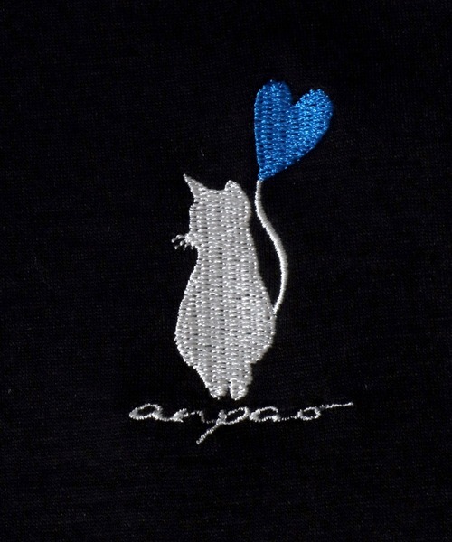 ANPAS（アンパス）の「ANPAS Ponte Fabric CAT ＆ HEART Embroidery Oversized T-Shirt/ANPAS 別注 ポンチ 猫ハート 刺繍 接触冷感 オーバーサイズ 半袖Tシャツ メンズ レディース（Tシャツ/カットソー・メンズ・ホワイト系2/ブラック系3/ブラック系1/ホワイト系1/ブラック系4/ホワイト系3/ブラック系2/ホワイト系4・L/M）」の15枚目の写真