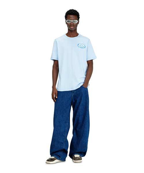 DIESEL(ディーゼル)の「メンズ Tシャツ T-ADJUST-V7(Tシャツ/カットソー・メンズ・ライトインディゴブルー/チャコールグレー・MEDIUM/LARGE/SMALL/X-LARGE/X-SMALL/XXX-LARGE/XX-LARGE)」の10枚目の写真