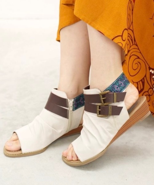 チャイハネ（チャイハネ）の「【チャイハネ】ディラサンダル（サンダル・レディース・グレー/ナチュラル/ワイン・L/M）」の2枚目の写真