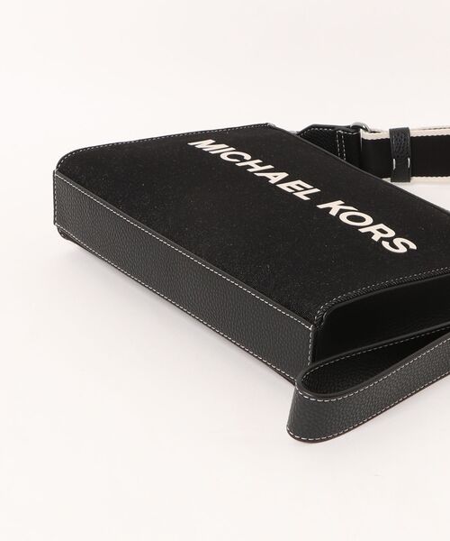 MICHAEL KORS(マイケルコース)の「3IN1 XBODY POUCH Pouches/Portfolios(ショルダーバッグ・メンズ・ブラック系・FREE)」の3枚目の写真