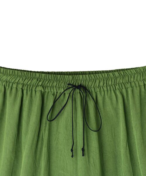 muller of yoshiokubo(ミュラーオブヨシオクボ)の「muller of yoshiokubo(ミュラーオブヨシオクボ)WRINKLES PANTS(その他パンツ・レディース・グリーン・00)」の4枚目の写真