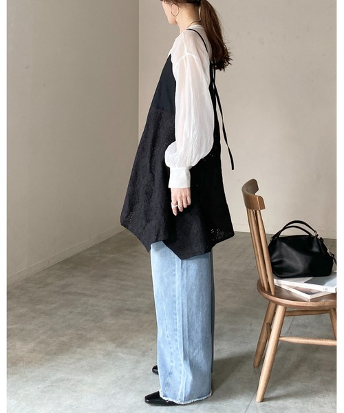 She's Closet(シーズクローゼット)の「アシンメトリー ロング丈 刺繍 カットワークレースキャミソール チュニック(キャミソール・レディース・ホワイト/ブラック・FREE)」の16枚目の写真