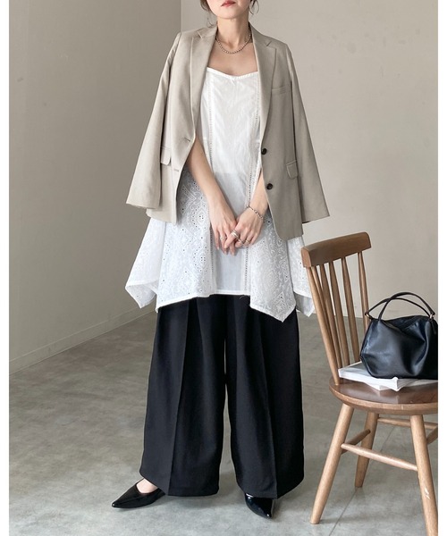 She's Closet(シーズクローゼット)の「アシンメトリー ロング丈 刺繍 カットワークレースキャミソール チュニック(キャミソール・レディース・ホワイト/ブラック・FREE)」の17枚目の写真