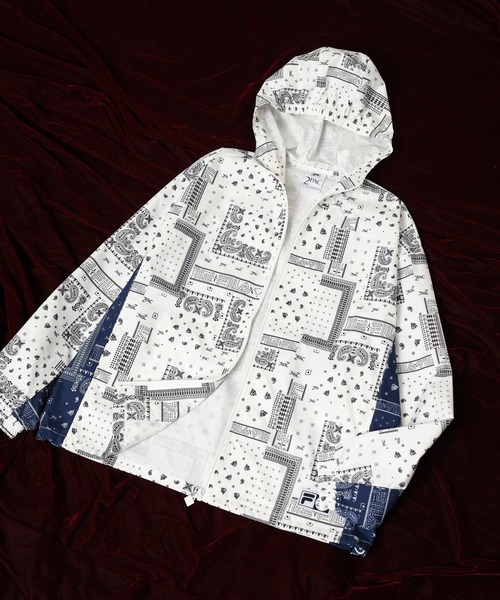 FILA HERITAGE(フィラヘリテージ)の「FILA HERITAGE TRACK TOP ペイズリートラックトップ(ナイロンジャケット・メンズ・ネイビー/ホワイト・XL/L/M)」の1枚目の写真