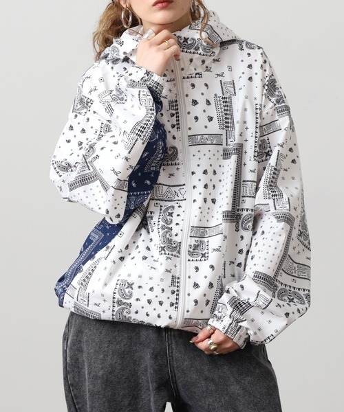 FILA HERITAGE(フィラヘリテージ)の「FILA HERITAGE TRACK TOP ペイズリートラックトップ(ナイロンジャケット・メンズ・ネイビー/ホワイト・XL/L/M)」の21枚目の写真